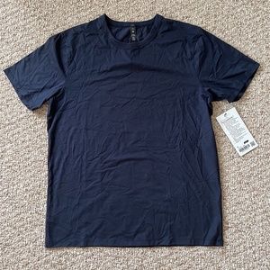 lululemon - The Fundamental T-Shirt - Navy - M